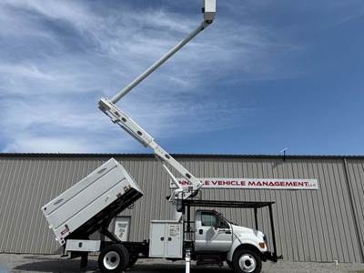 2015 Ford F-750 Super Duty Altec LRV756 Boom