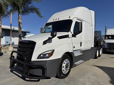 Freightliner Cascadia 126 Sleeper Semi Truck - 72" Raised Roof Sleeper, Detroit 455HP, 12 Speed Dt12 Automatic