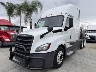 Freightliner Cascadia 126 Sleeper Semi Truck - 72" Raised Roof Sleeper, Detroit 455HP, 12 Speed Dt12 Automatic