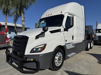 Freightliner Cascadia 126 Sleeper Semi Truck - 72" Raised Roof Sleeper, Detroit 455HP, 12 Speed Dt12 Automatic