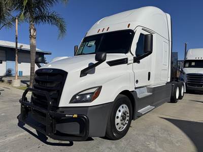 Freightliner Cascadia 126 Sleeper Semi Truck - 72" Raised Roof Sleeper, Detroit 455HP, 12 Speed Dt12 Automatic