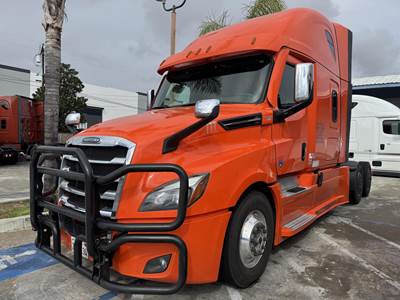 Freightliner Cascadia 126 Sleeper Semi Truck - 72" Raised Roof Sleeper, Detroit 505HP, 12 Speed Dt12 Automatic