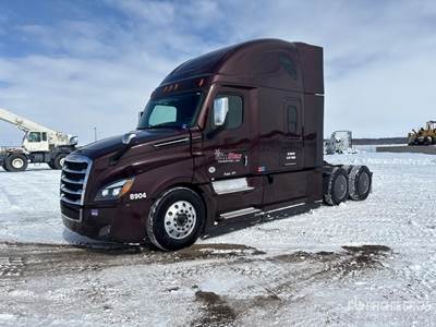 Freightliner Cascadia 126 Sleeper Semi Truck - 72" Raised Roof Sleeper, Detroit 475HP, 12 Speed Dt12 Automatic