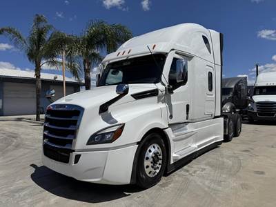 Freightliner Cascadia 126 Sleeper Semi Truck - 72" Raised Roof Sleeper, Detroit 505HP, 12 Speed Dt12 Automatic