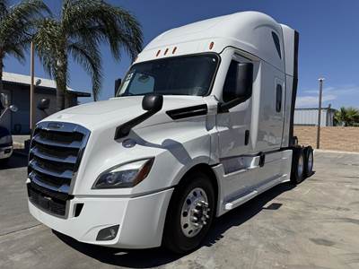 Freightliner Cascadia 126 Sleeper Semi Truck - 72" Raised Roof Sleeper, Detroit 505HP, 12 Speed Dt12 Automatic