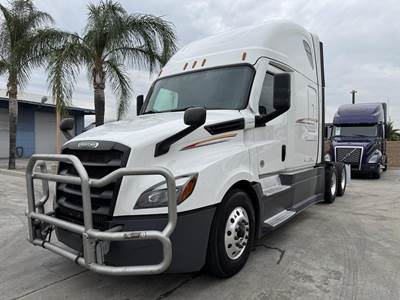 Freightliner Cascadia 126 Sleeper Semi Truck - 72" Raised Roof Sleeper, Detroit 470HP, 12 Speed Dt12 Automatic