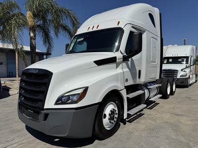 Freightliner Cascadia 126 Sleeper Semi Truck - 60" Raised Roof Sleeper, Detroit 470HP, 12 Speed Dt12 Automatic