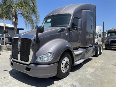 Kenworth T680 Sleeper Semi Truck - 76" Raised Roof Sleeper, Cummins 450HP, 12 Speed Endurant Automatic