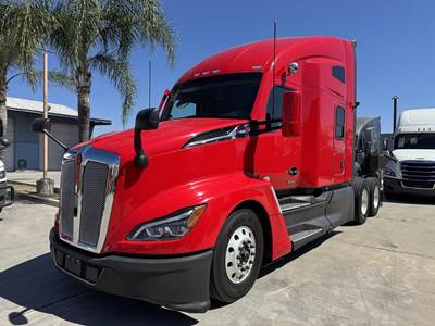 Kenworth T680 Sleeper Semi Truck - 76" Raised Roof Sleeper, Cummins 450HP, 12 Speed Endurant Automatic