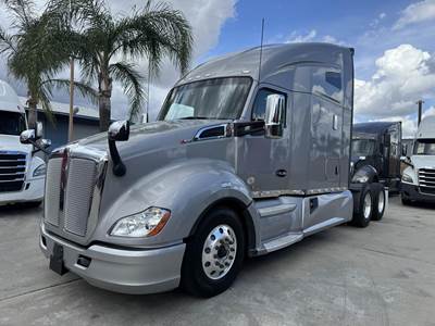 Kenworth T680 Sleeper Semi Truck - 76" Raised Roof Sleeper, Cummins 500HP, 18 Speed Manual
