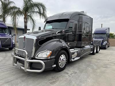 Kenworth T680 Sleeper Semi Truck - 76" Raised Roof Sleeper, Cummins 565HP, 13 Speed Manual