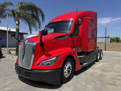 Kenworth T680 Sleeper Semi Truck - 76" Raised Roof Sleeper, Cummins 450HP, 12 Speed Endurant Automatic