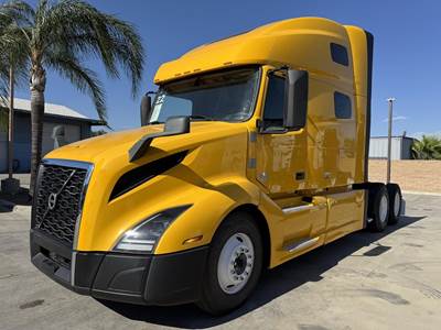 Volvo VNL64T760 Sleeper Semi Truck - 76" Raised Roof Sleeper, D13 455HP, 12 Speed I Shift Automatic