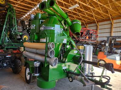 2025 Walinga 7614 Grain Vac