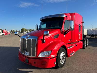 2020 Peterbilt 579 Sleeper Semi Truck - PACCAR MX13 EPA 17, 12 speed auto, 80 inch sleeper, 455 HP 566,000 miles only 11,000 hours on engine