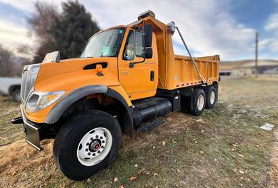 International 7600 Dump Truck