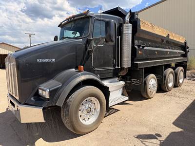 Kenworth T800B Dump Truck