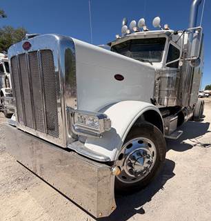 Peterbilt 389 Sleeper Semi Truck