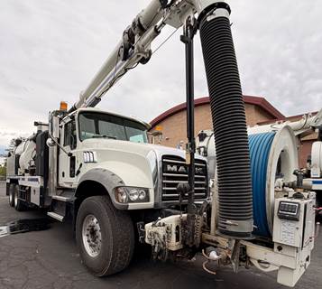 Mack Vacuum Truck