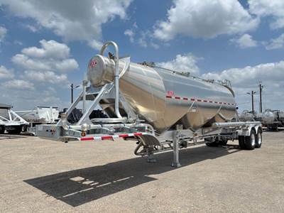 EXA 1040CF Dry Bulk / Pneumatic Tank Trailer