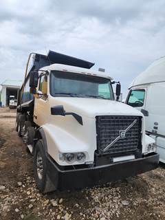 2004 Volvo VHD Dump Truck