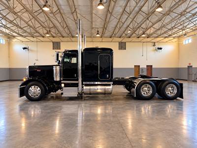 2005 Peterbilt 379EXHD Glider Kit