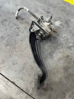 Used Kenworth T680 Brake Pedal Assembly, Part # G90-1174-101111210