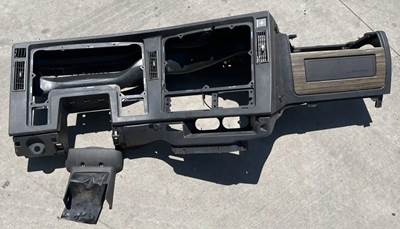 Freightliner Coronado 122 SD Dashboard Assembly for a Freightliner Coronado SD122