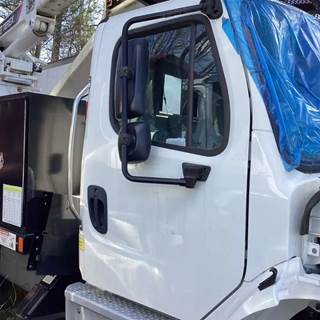 Freightliner M2 106 Right Door