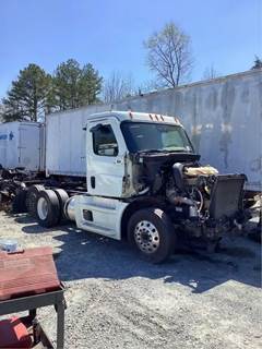 Detroit DD13 Engine for a 2021 Freightliner Cascadia 126