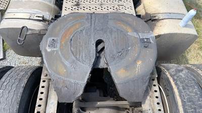 Jost JSK37010-DB9X Fifth Wheel for a 2017 Mack CXU612