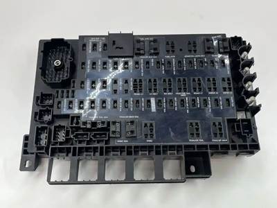 Universal Universal Fuse Box