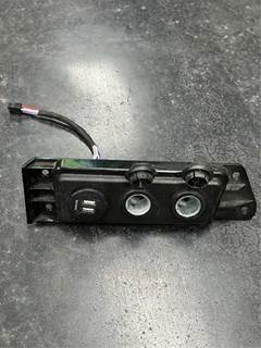 Kenworth USB / Auxiliary Power Outlet Panel, Part # S18-6056-00601