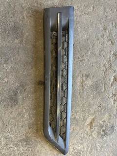 Used 2021 Freightliner Cascadia 126 Hood Side Vent, Part # 17-21069-001