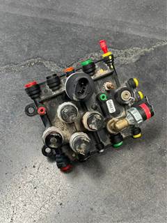 Freightliner Cascadia Air Switch Manifold Assembly, Part # A12-14736-003