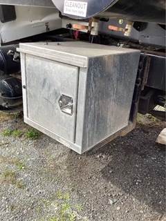 Kenworth T880 Tool Box