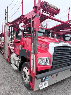 2020 Freightliner 114SD Car Carrier Truck