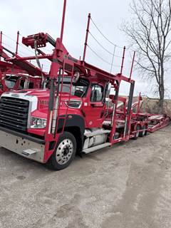 2020 Freightliner 114SD Car Carrier Truck