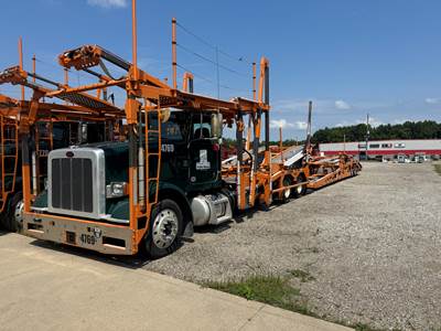 2022 Peterbilt 365 Car Carrier Truck - Cottrell Quickloader