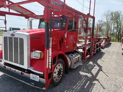 2020 Peterbilt 389 Car Carrier Truck