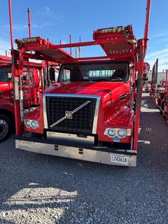 2017 Volvo VAH Car Carrier Truck