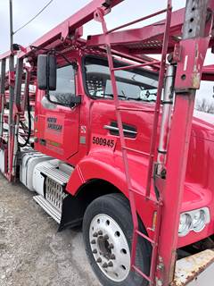 2017 Volvo VAH Car Carrier Truck