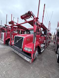 2017 Volvo VAH Car Carrier Truck