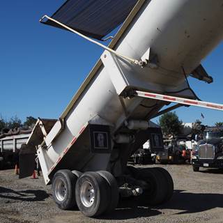2001 WESTERN 32' END DUMP TRAILER
