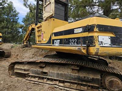 1982 Caterpillar 322 Tracked Log Loader