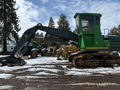 2018 John Deere 2656G Tracked Log Loader