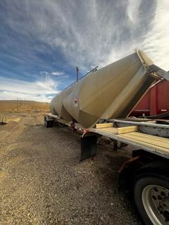 2007 LBT Dry Bulk / Pneumatic Tank Trailer