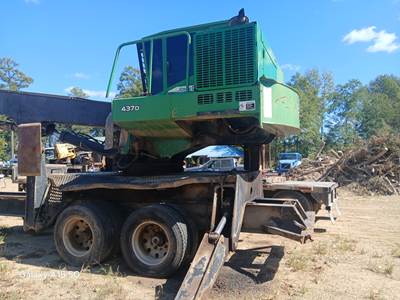 2011 John Deere 437D Truck-Mounted Log Loader