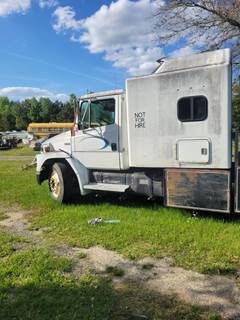 1998 Freightliner FL70 Sleeper Semi Truck w/24’ Tagalong equipment trailer