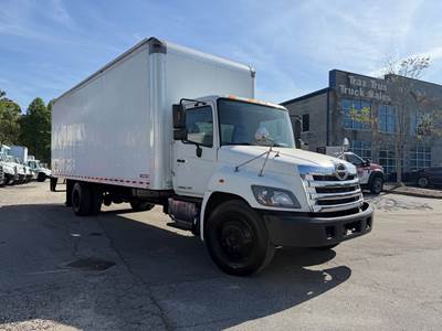 2019 Hino 268 Box Truck - Morgan 26 FT Box Van